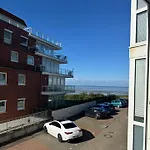 Strandjuwel In Der Seehuette Cuxhaven Duhnen- Exclusive Ferienwohnung Am Strand Mit Meerblick